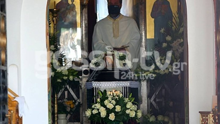 Το τελευταίο «χειροκρότημα» στη Μιράντα Κουνελάκη – ΦΩΤΟ