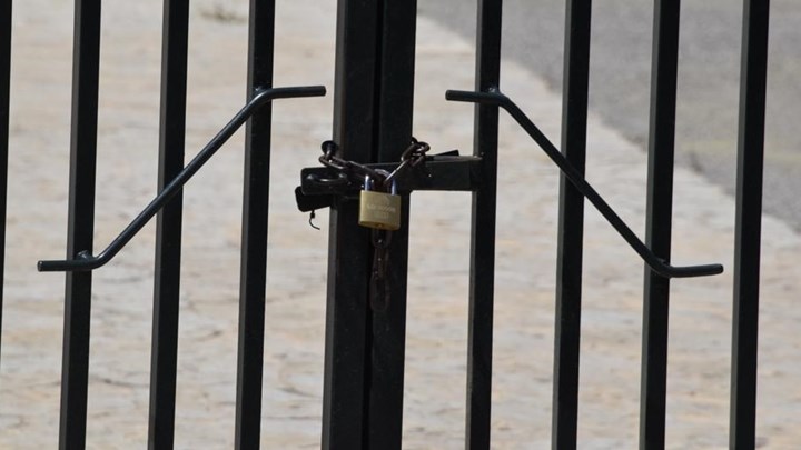 Σχολεία: Ποια γυμνάσια δεν θα ανοίξουν στις “κόκκινες” περιοχές και γιατί