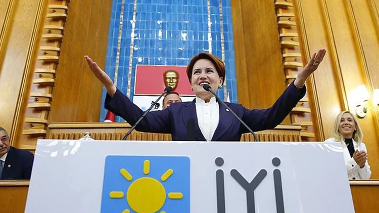 Επίθεση Ακσενέρ σε Μητσοτάκη: Σας περιμένουμε… στην Κύπρο