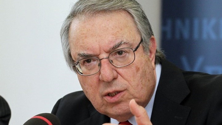 Μπαμπινιώτης: Στον εισαγγελέα οι καταγγελίες των αποφοίτων του Αρσακείου για σεξουαλική βία