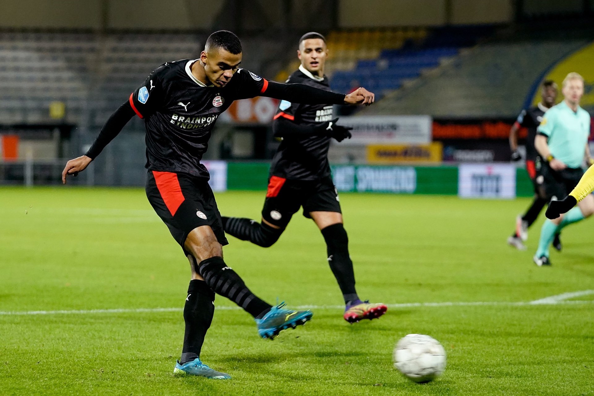 Ολυμπιακός-Αϊντχόφεν 1-1 (14′)