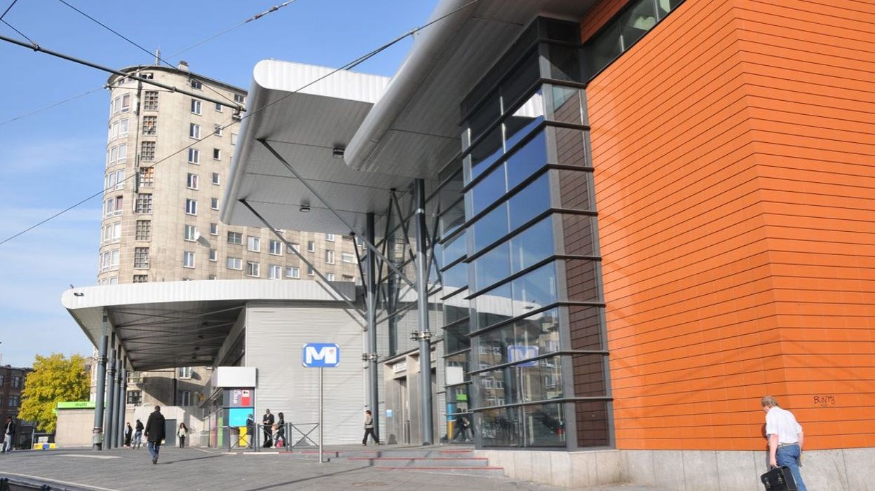 Βρυξέλλες: Επίθεση με μαχαίρι στο μετρό – Πληροφορίες για τραυματίες -ΤΩΡΑ