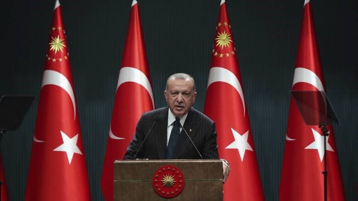 Ερντογάν: Υπέρ της αναθεώρησης του Συντάγματος