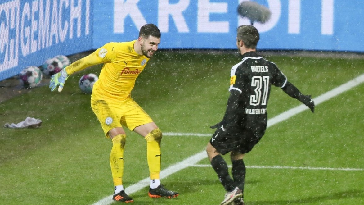 Κύπελλο Γερμανίας: Ο Γιάννης Γκέλιος “έλαμψε” χαρίζοντας την πρόκριση στην ομάδα του