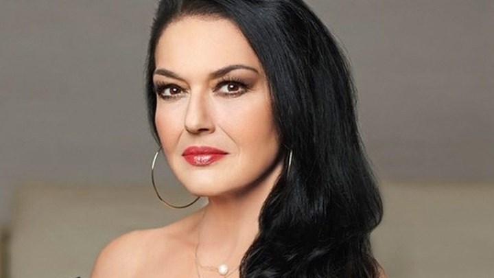 Ελένη Φιλίνη: Μπήκα στο γραφείο του και τον βλέπω τσίτσιδο