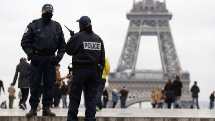 Κορονοϊός-Παρίσι: Αστυνομική έφοδος σε πάρτι οργίων με 81 άτομα