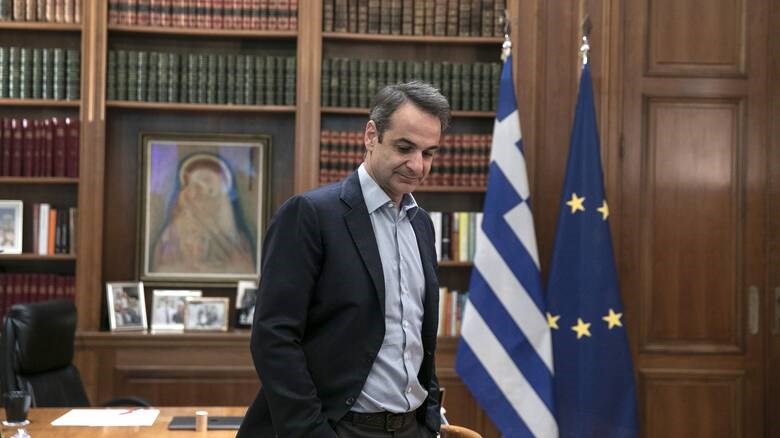 Μητσοτάκης στο Reuters: Ευτυχώς που η Ευρώπη διαπραγματεύθηκε συνολικά για τα εμβόλια
