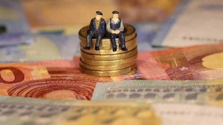 Συντάξεις – Νέα όρια ηλικίας: Ποιοι θίγονται, ποιοι γλιτώνουν και για ποιους είναι η τελευταία ευκαιρία
