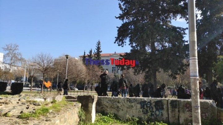 Θεσσαλονίκη: Μολότοφ και χημικά μετά το φοιτητικό συλλαλητήριο