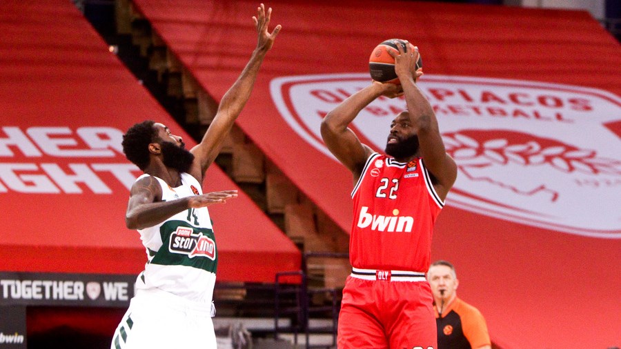 Ολυμπιακός-Παναθηναϊκός 54-61 (30′)