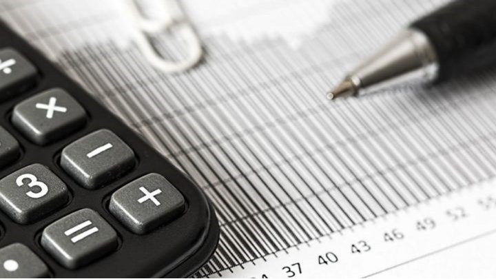 «Κάηκε» το φορο-voucher – Ανοιχτό για «κούρεμα» της προκαταβολής φόρου