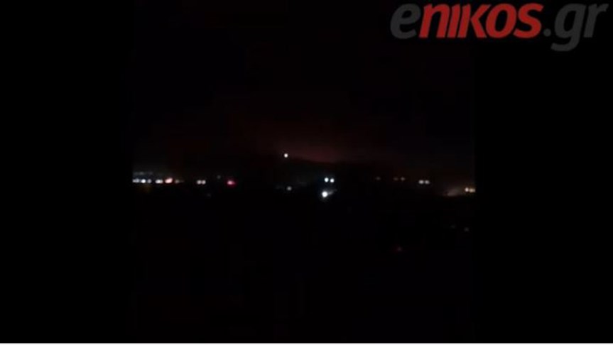 Διακοπή ρεύματος: Οι πρώτες εικόνες από τη φωτιά στον υποσταθμό του Ασπροπύργου – ΒΙΝΤΕΟ