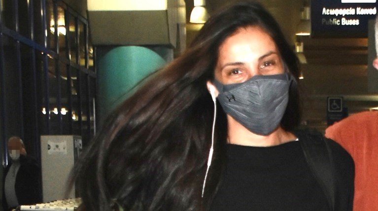 Βαλέρια Χοψονίδου: Επέστρεψε στην Ελλάδα η παίκτρια του Survivor- Οι ΦΩΤΟ από το αεροδρόμιο