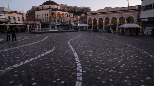 Lockdown – Μετακινήσεις: Στο τραπέζι το σενάριο για “κόφτη” στα sms