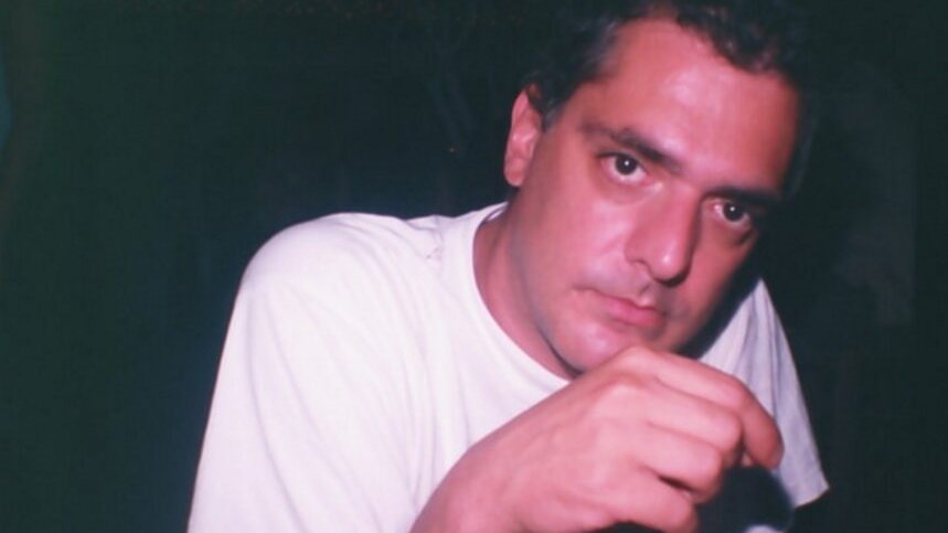 Τάσος Θεοδωρόπουλος: Δύσκολες ώρες για τον γνωστό δημοσιογράφο – Στην εντατική με κορονοϊό και σηψαιμία