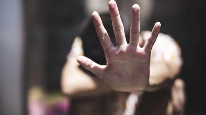 Ρόδος: Μητέρα καταγγέλλει τον πρώην σύντροφό της για σεξουαλική κακοποίηση της ανήλικης κόρης της