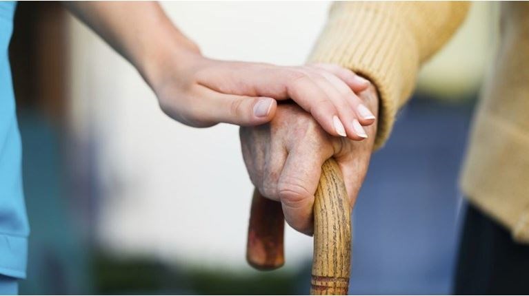 Κορονοϊός: Διπλάσιος ο κίνδυνος για όσους έχουν άνοια – Γιατί μπορούν να κολλήσουν πιο εύκολα τον ιό