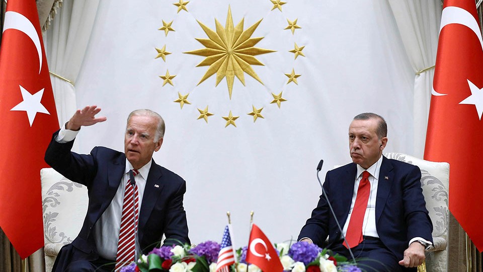 ΗΠΑ-Τουρκία: Τι ζητούν 54 γερουσιαστές με κοινή επιστολή στον Μπάιντεν για τον Ερντογάν