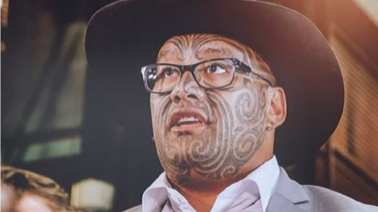 Νέα Ζηλανδία: Μαορί βουλευτής αρνείται να φορέσει γραβάτα – Επεισόδιο στη Βουλή