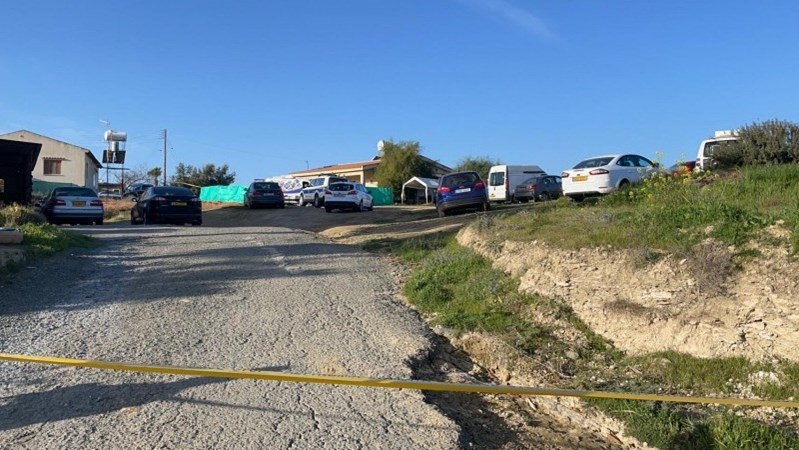 Οικογενειακή τραγωδία στην Κύπρο: Σκότωσε τη σύζυγο και τον γιο του