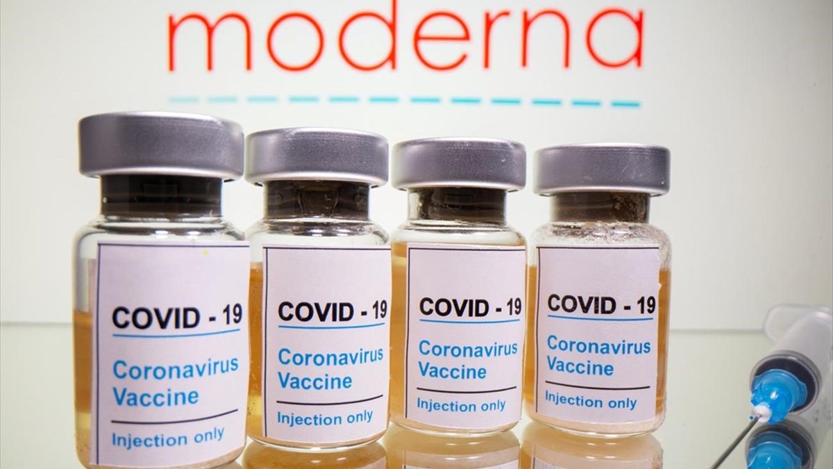 Εμβόλιο κορονοϊού: Η Moderna θέλει να αυξήσει κατά 50% το περιεχόμενο στα φιαλίδια
