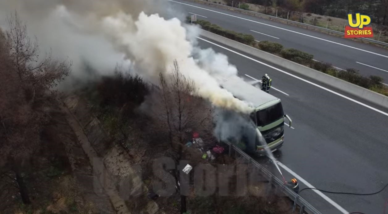 ΒΙΝΤΕΟ από το λεωφορείο που “λαμπάδιασε” στην Αθηνών – Λαμίας – Συγκλονιστικές εικόνες