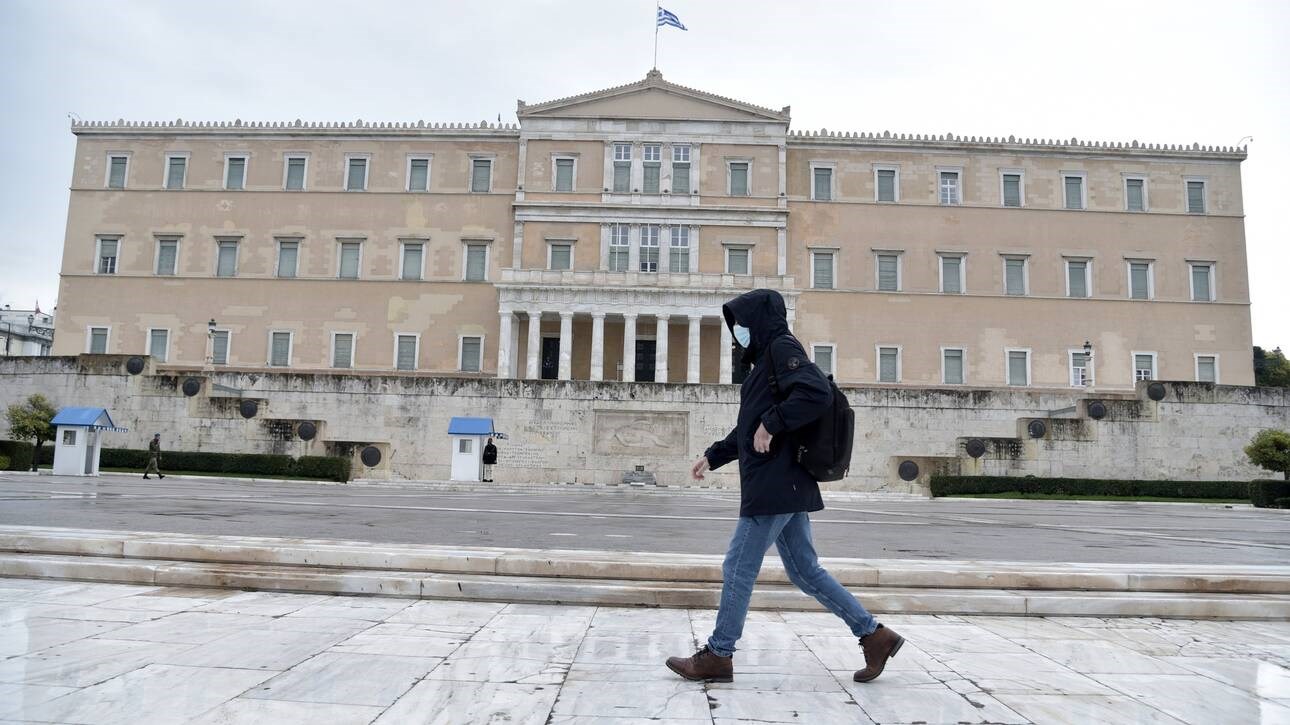 Κορονοϊός: Πού εντοπίζονται τα 2.147 νέα κρούσματα – Τετραψήφιος ο αριθμός στην Αττική