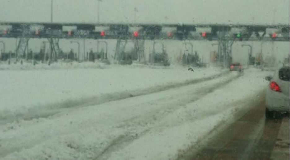 Κακοκαιρία “Μήδεια”: Κλειστή η εθνική οδός από τη γέφυρα Καλυφτάκη μέχρι τη Λαμία