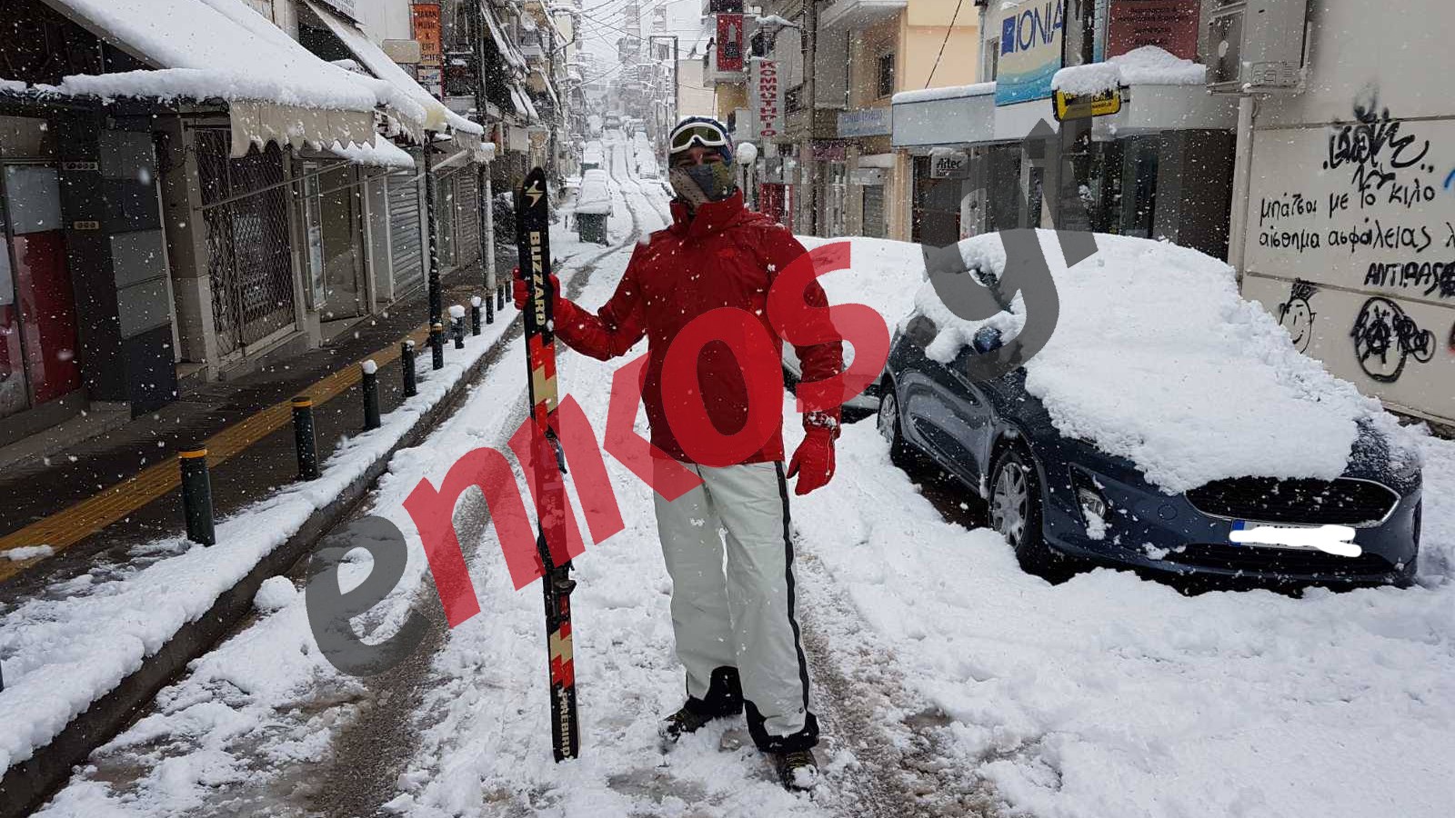 “Μήδεια”: Η Νέα Ιωνία… χιονοδρομικό κέντρο – Πήρε τα χιονοπέδιλα και έκανε σκι στο δρόμο – ΦΩΤΟ αναγνώστη