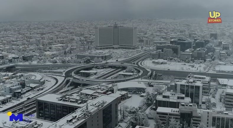 Κακοκαιρία “Μήδεια”: Οδοιπορικό στη χιονισμένη Αττική – Εντυπωσιακό ΒΙΝΤΕΟ από drone