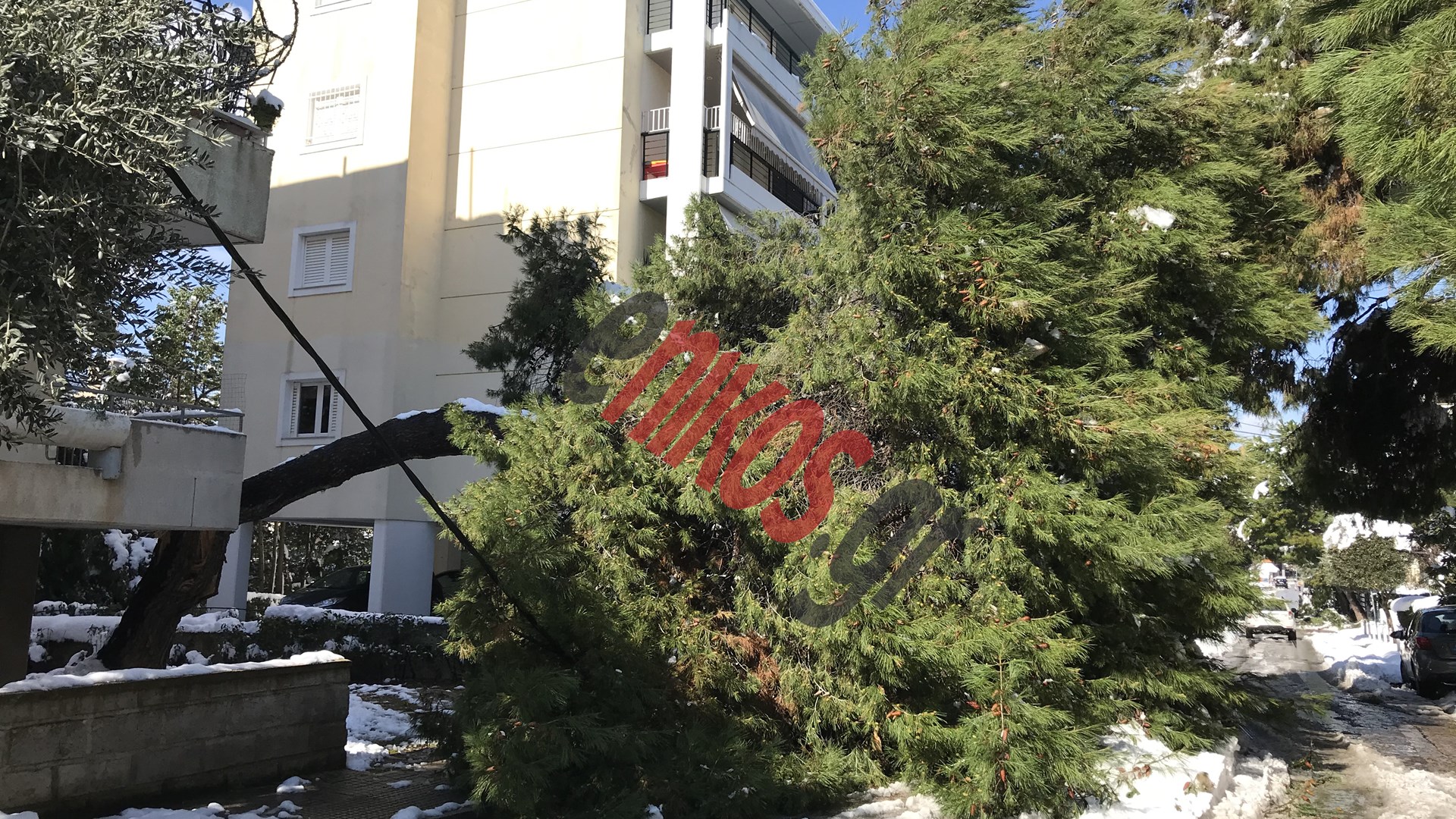 ΔΕΔΔΗΕ: Αναμένεται «σχεδόν πλήρης» αποκατάσταση της ηλεκτροδότησης έως το βράδυ