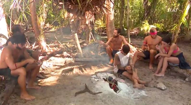 Survivor – Έξαλλος ο Τριαντάφυλλος με τον Κώστα Παπαδόπουλο: Ποιος είσαι για να το κάνεις αυτό;