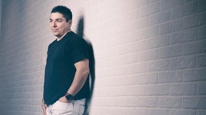 Γιάννης Ζευγώλης: Το “ευχαριστώ” του συγγραφέα στους ήρωες του “Σωτηρία” μετά τη μάχη με τον κορονοϊό