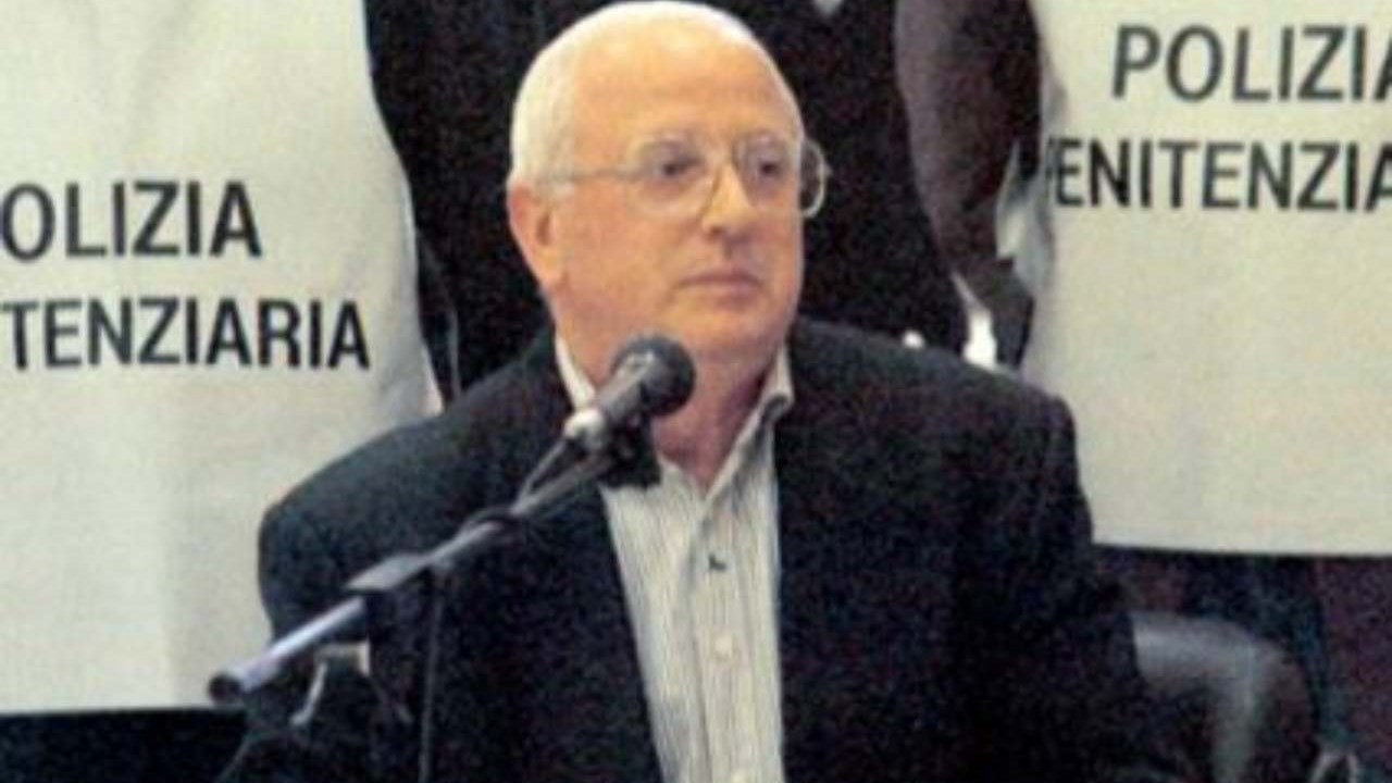 Ραφαέλε Κούτολο: Πέθανε ο αρχινονός της “Καμόρα” – Έδινε εντολές μέσα από το κελί