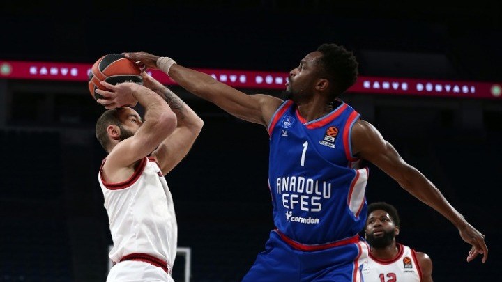 Oλυμπιακός-ΤΣΣΚΑ Μόσχας 12-24 (10′)