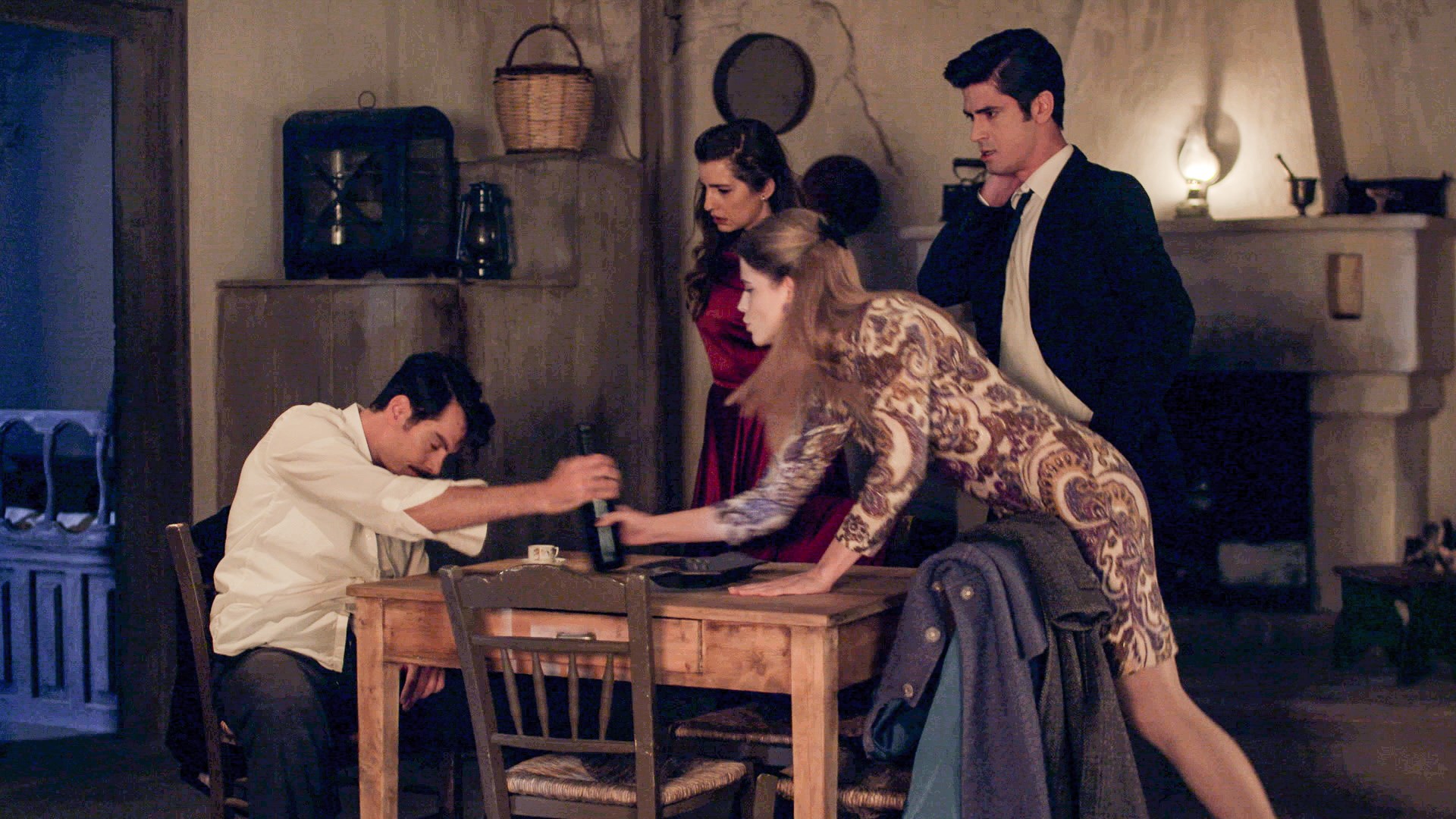 “Έκρηξη” στο Twitter με τον Κωνσταντή – Τα επικά σχόλια για την αποκάλυψη της σχέσης με την Δρόσω – ΦΩΤΟ