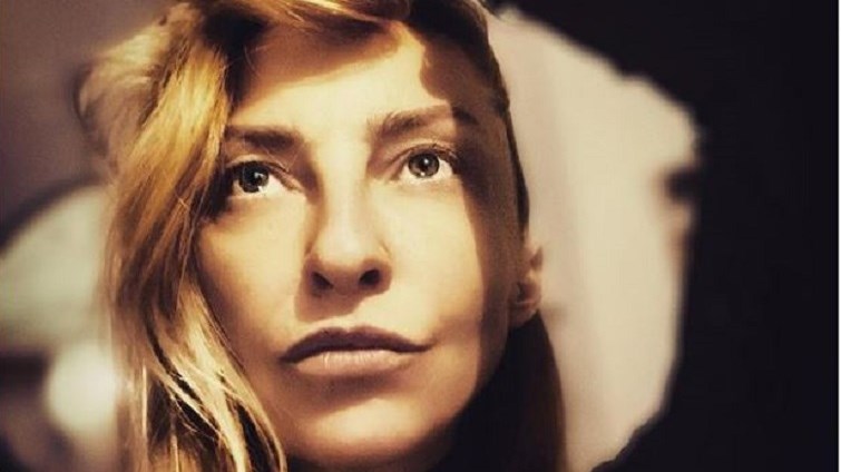 Ρούλα Ρέβη: Το ξέσπασμά της  για τις καταγγελίες κακοποίησης ανηλίκων στο θέατρο