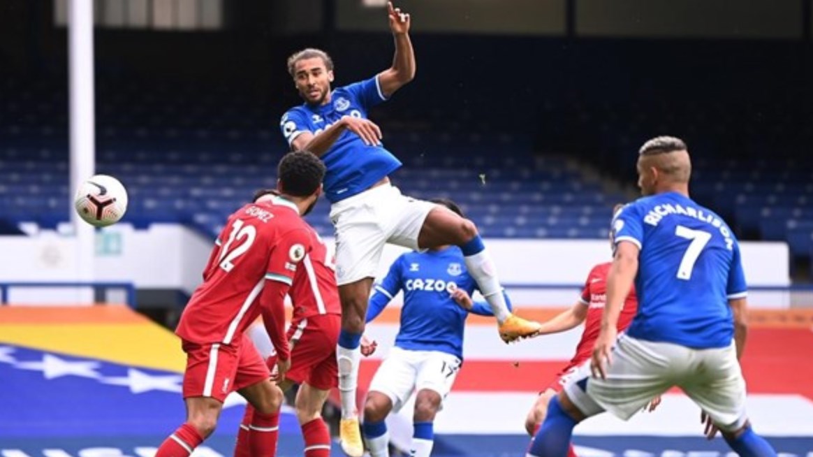 Δύο μεγάλα τοπικά ντέρμπι σε Premier League και Serie A