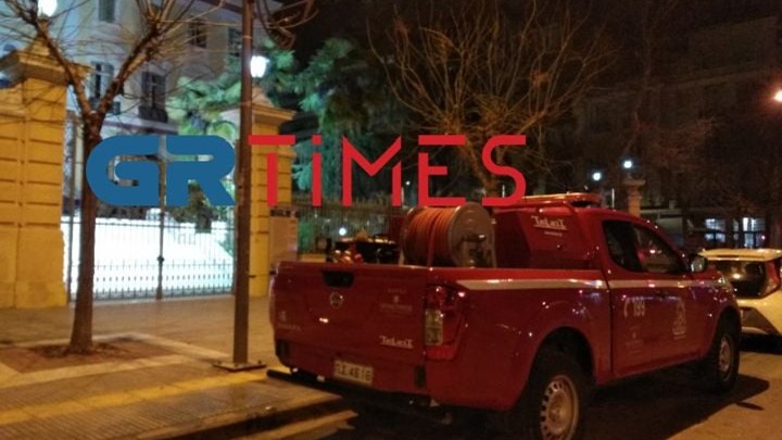 Θεσσαλονίκη: Επίθεση με μολότοφ στο υπουργείο Μακεδονίας Θράκης – ΒΙΝΤΕΟ