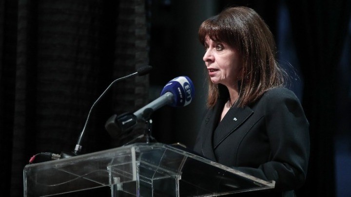 Σακελλαροπούλου από τα Ιωάννινα: Τιμώ όλους εκείνους που έπεσαν ηρωικά για να απελευθερώσουν την Ήπειρο