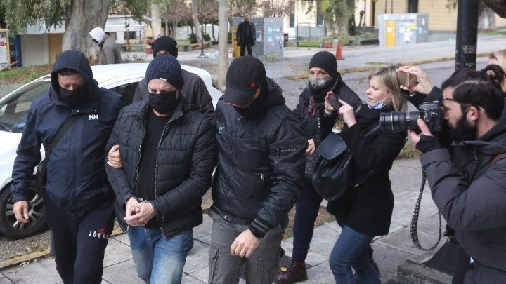 Δημήτρης Λιγνάδης: Καταπέλτης το ένταλμα σύλληψης