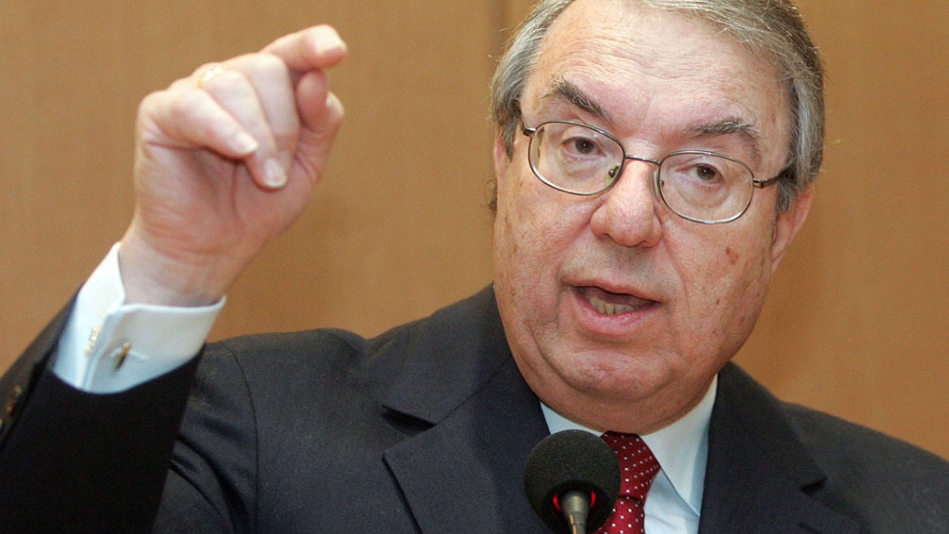 Μπαμπινιώτης: Έντονη αντίδραση για την υπόθεση Λιγνάδη – “Θα αμυνθούμε με κάθε νόμιμο μέσο”