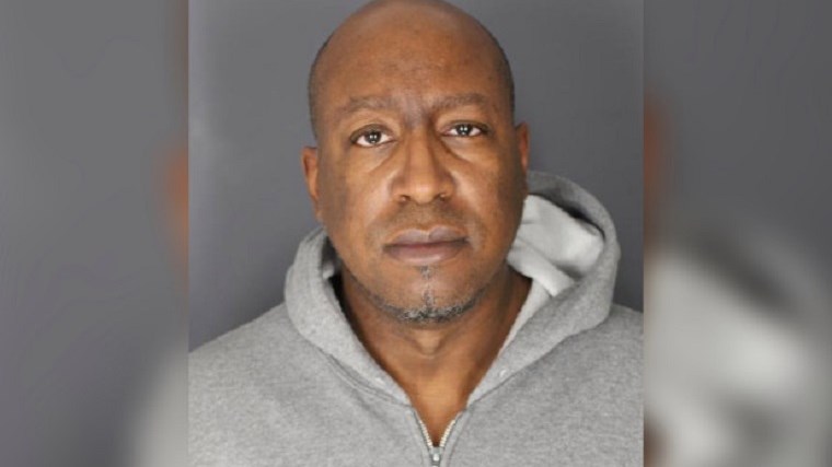 Σπιτονοικοκύρης από την κόλαση: Έξωση στους νοικάρηδές του με… απαγωγή