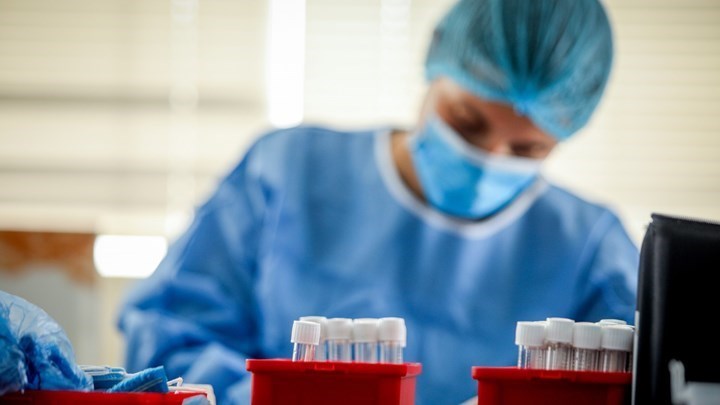 Συναγερμός στην Κρήτη: Άνδρας θετικός στον κορονοϊό “έσπασε” την καραντίνα