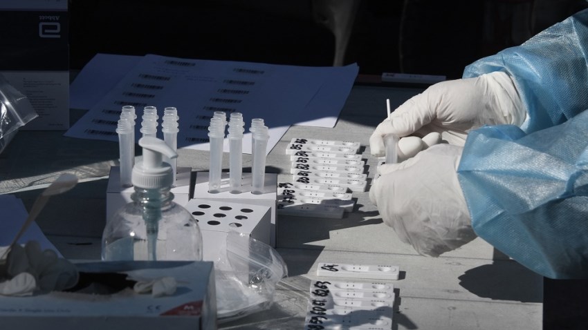 Κορονοϊός: Πού εντοπίζονται τα 1.790 νέα κρούσματα – Στο “κόκκινο” Αττική, Θεσσαλονίκη και Αχαΐα