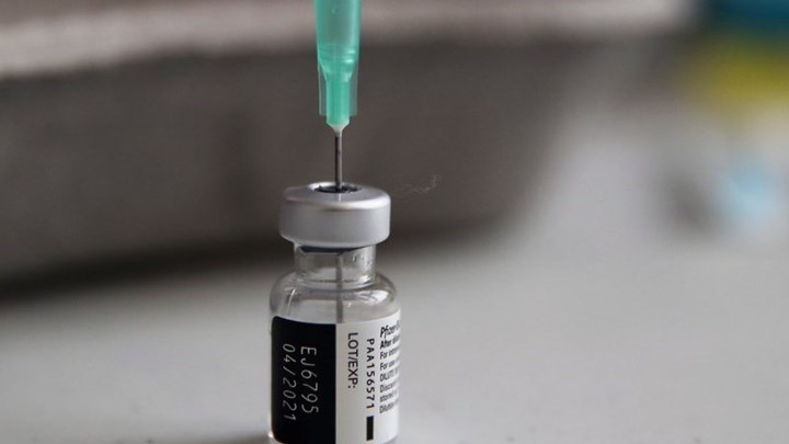 Συνιδρυτής BioNTech: Πιθανόν να χρειαστεί και τρίτη δόση του εμβολίου