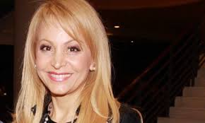 Ριφιφί στις θυρίδες: “Δεν υπάρχουν στοιχεία και θα μιλήσουν οι δικηγόροι”, δηλώνει η σύζυγος του 58χρονου συλληφθέντα