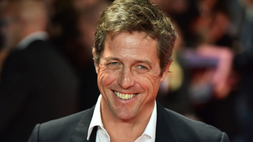 Έξαλλος ο Χιου Γκραντ με την κυβέρνηση Τζόνσον: Γιατί την κατηγορεί ότι εκμεταλλεύεται την πανδημία