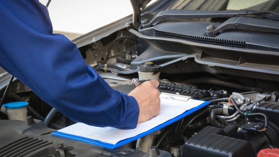 Κορονοϊός: Διευκρινίσεις Χαρδαλιά για τα ΚΤΕΟ – Τι αλλάζει για τους γάμους