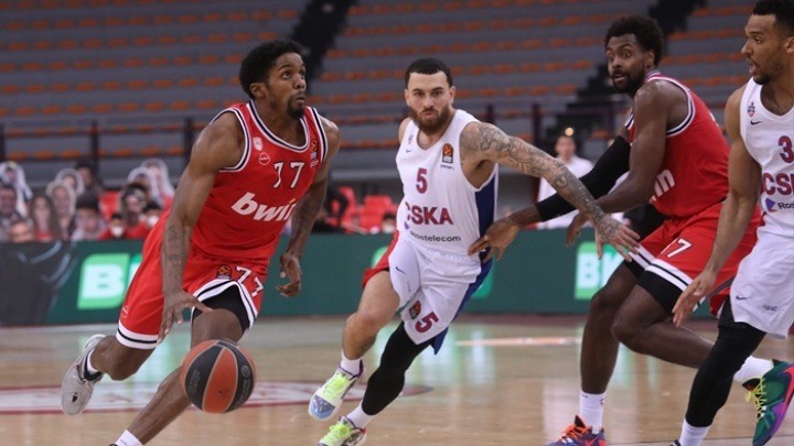 Μπασκόνια-Ολυμπιακός 68-58 (30′)